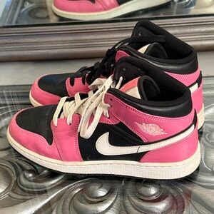 Nike Air Jordan 1 Mid 6.5 Youth Girls Pinksicle Pink and Black Sneakers